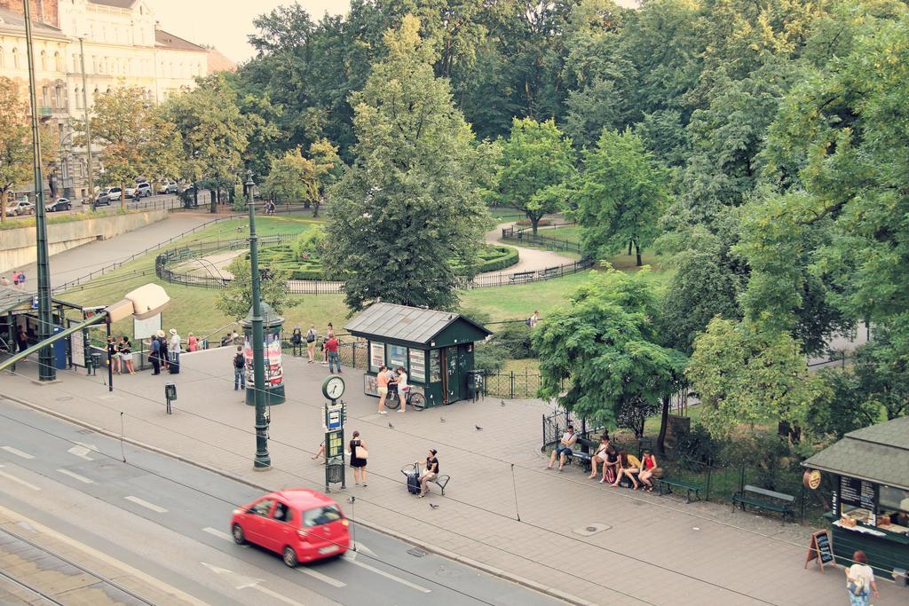 Grand Central Hostel Krakow Exterior photo