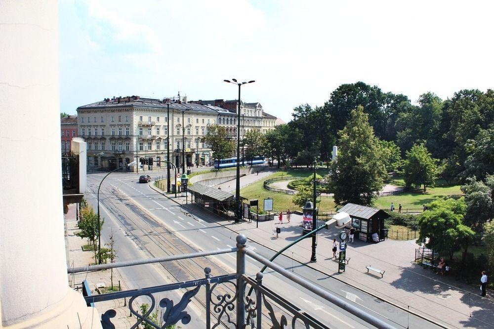 Grand Central Hostel Krakow Exterior photo